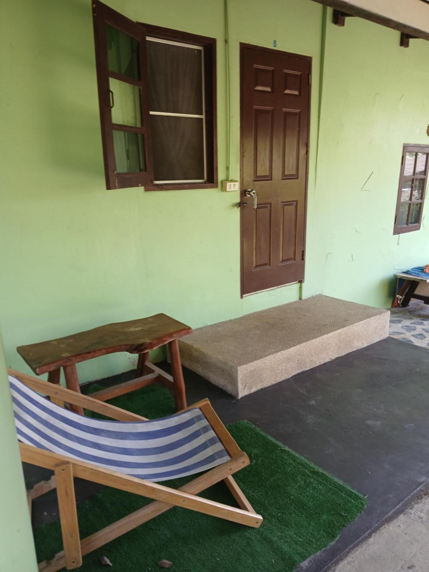 Hill Station Hostel At Chor Chaba Ko Kut Экстерьер фото
